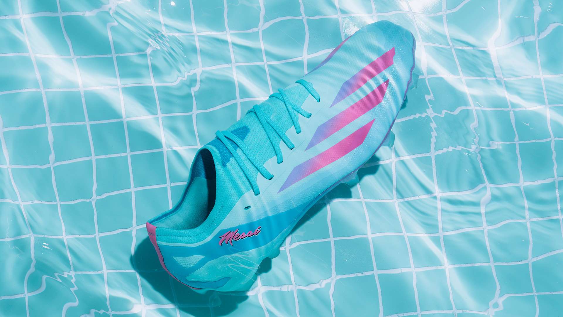 他在阿贾克 他在阿贾克